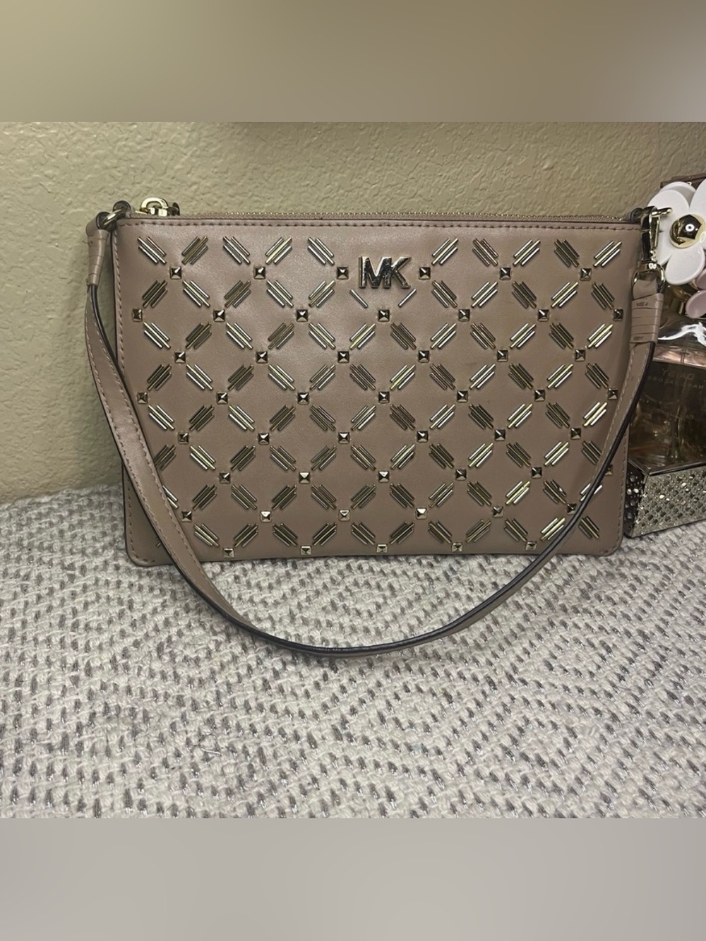 🛍️Michael Kors Tan Large Clutch/Shoulder Bag